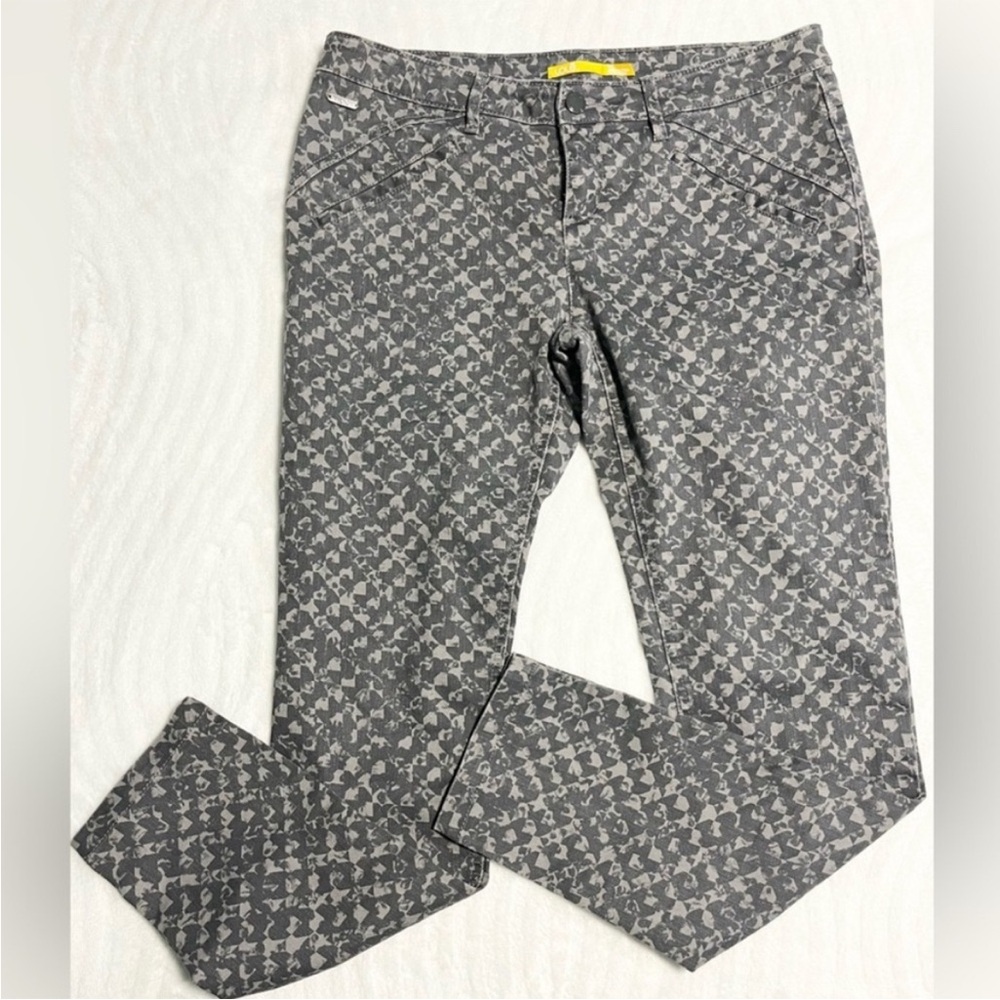 Patterned grey Lole pants